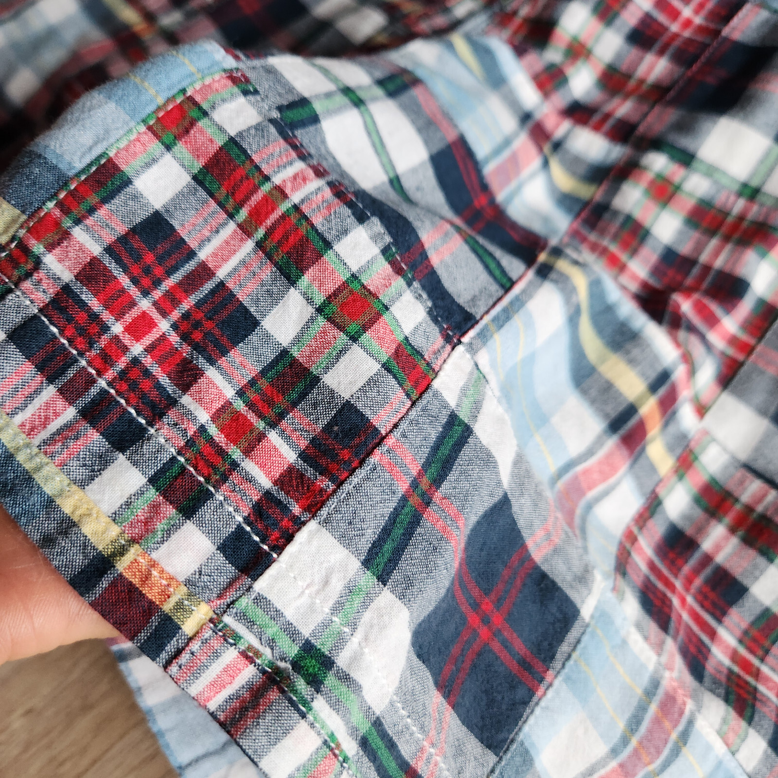 Vineyard Vines Madras Patchwork Plaid Shorts Zip … - image 2