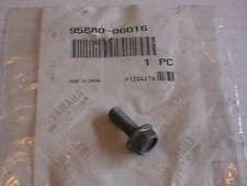 GENUINE YAMAHA M6x16 COIL MOUNT FLANGE HEX HEAD BOLT 95880-06016 TTR125 XG250 YW