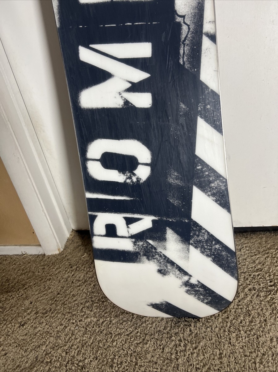 Rome Snowboard The Crail 147 Unisex Freestyle Snowboard Deck Rome Snowboard The Crail 147 Unisex Freestyle Snowboard Deck