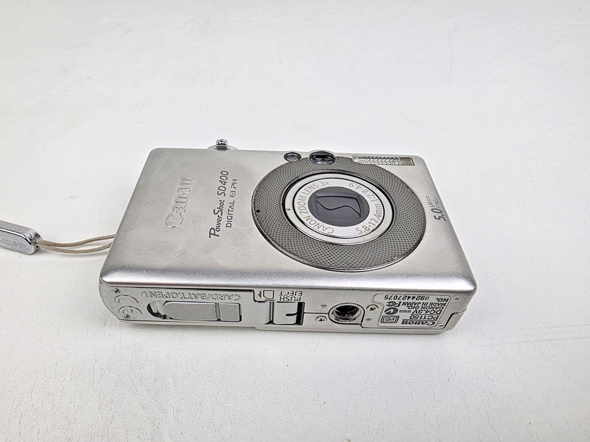 Canon PowerShot SD400 5MP Compact Digital Camera Only No Battery