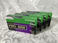 x19 Fujifilm Fujicolor Pro 400H 120 C41 Film Exp. 04/2023