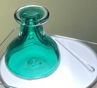 HAND BLOWN BEAUTIFUL GREEN GLASS PERFUME BOTTLE WITH GLASS STOPPER.  ART GLASS — photo 3