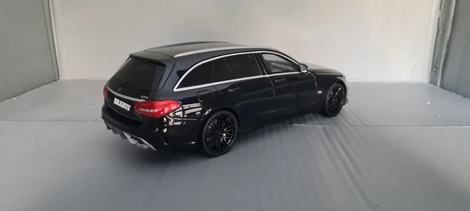 Mercedes Benz Brabus C Class T Model B25 2016 1/18 GT Spirit - Photo 4/4