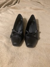 Clarks Artisan Slip On Black Leather Casual Comfort Shoes Size 7