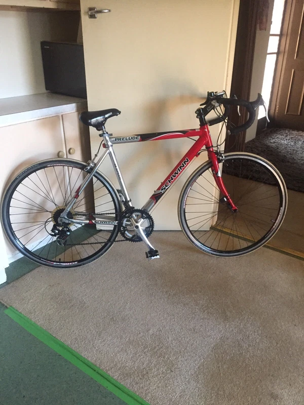 schwinn prelude 700c