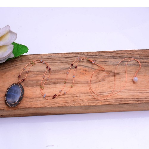 Hand Crafted Natural Labradorite Multi Flashy Micro Macrame Gemstone Necklace - Imagen 8 de 13