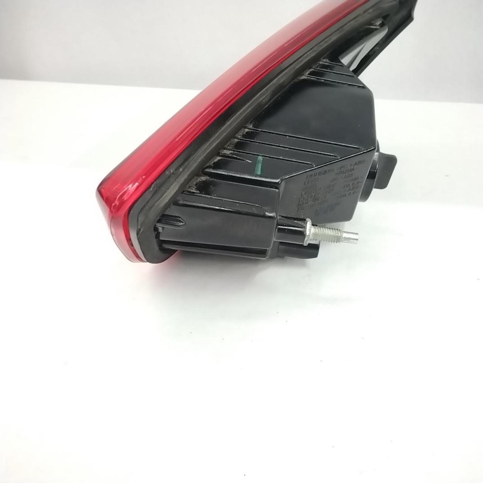 2019 MASERATI GHIBLI LEFT DRIVER SIDE TAILLIGHT ID#06700046820 TRUNK MOUNTED OEM
