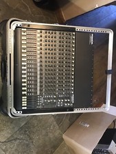 Mackie 1604 vlz Pro 16 channel mixer with case Used Local Pickup In SE Michigan