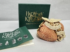 Harmony Kingdom SWEET AS A SUMMER KISS STRAWBERRY Member's Only Retired W/ Box