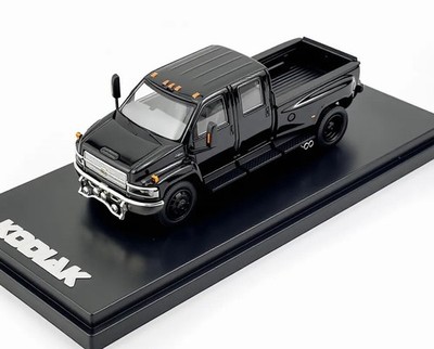 GOC 1:64 Black Kodiak Muscle Pickup Truck Model Diecast Metal Car