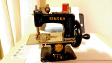 POUPEE ANCIENNE MACHINE A COUDRE SINGER XXem