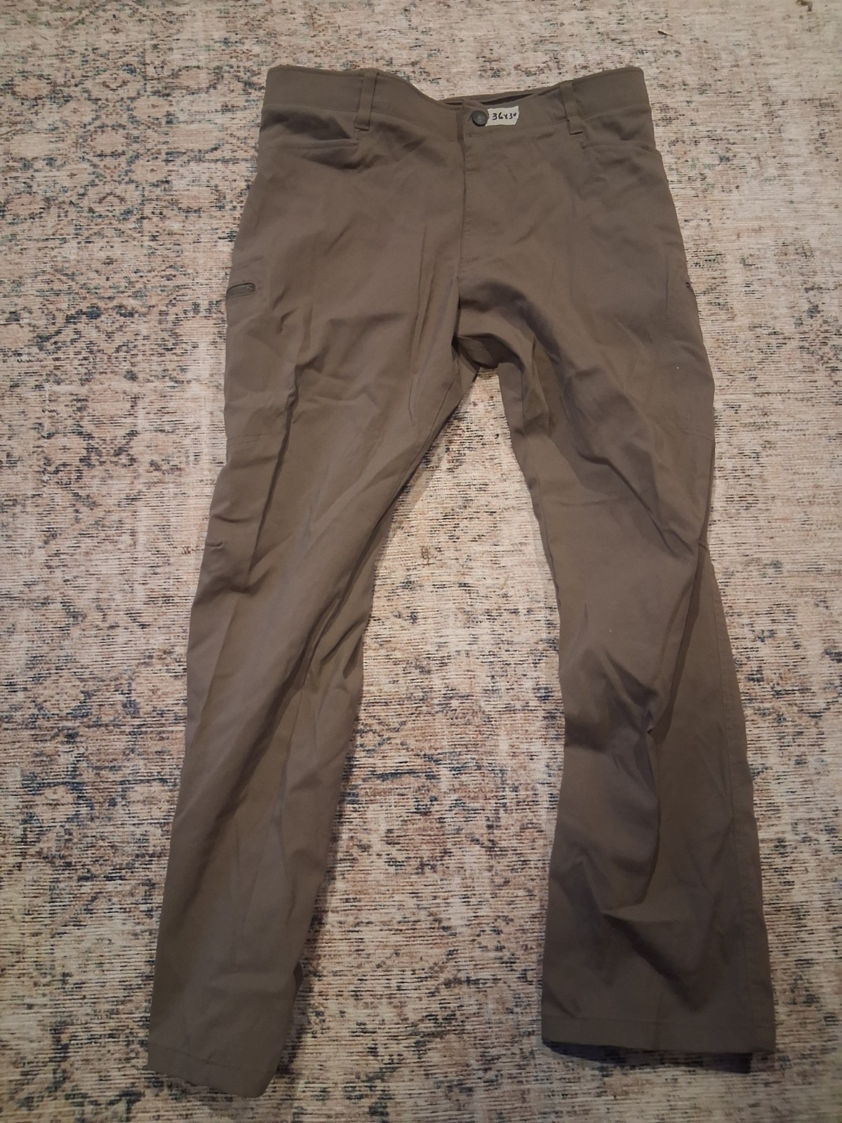 Mens Wrangler Pants Tan NW78BI Size 36x30 Straight Leg Stretch Cargo 6 Pockets