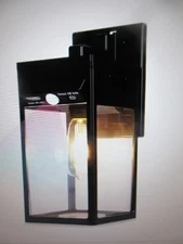 TECHKO Modern Minimal Motion Sensing LED Outdoor Solar Light Sconce Black