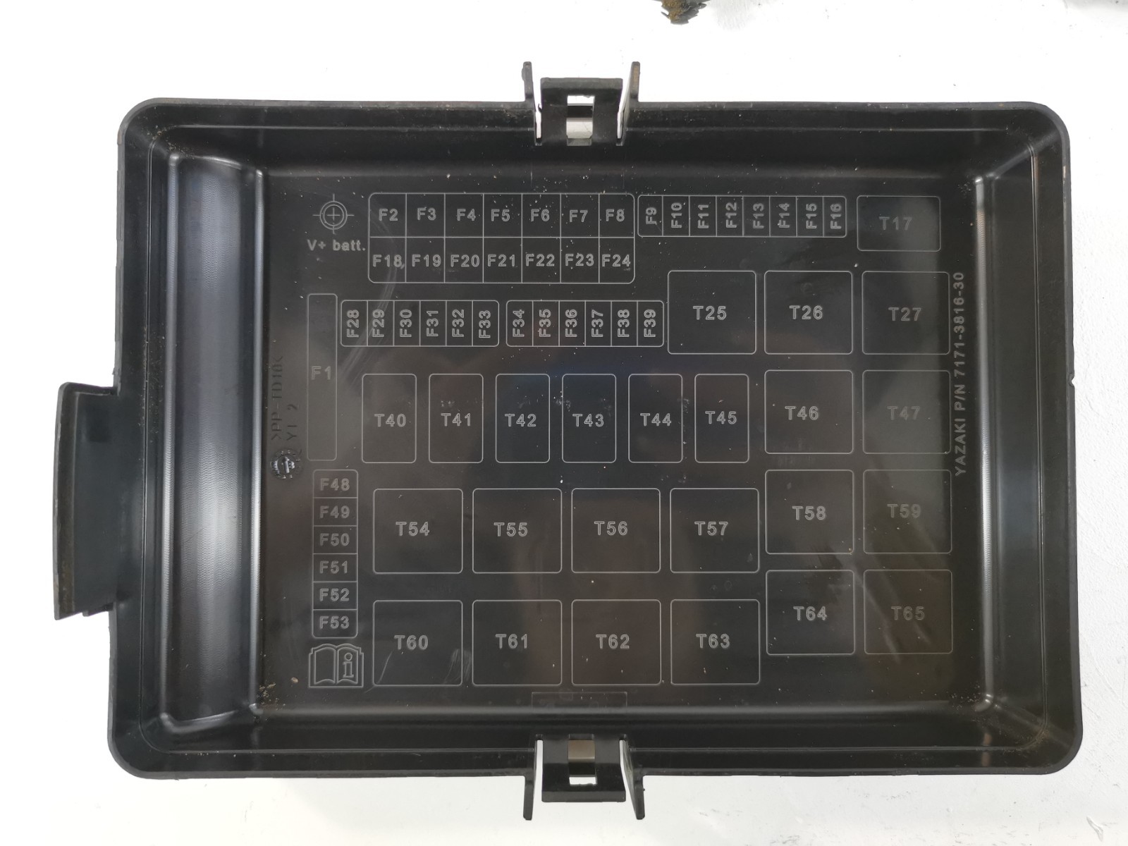 Maserati Ghibli 2019 M156E RWD 3.0 Fuse Relay Junction Box With Wires 670104603