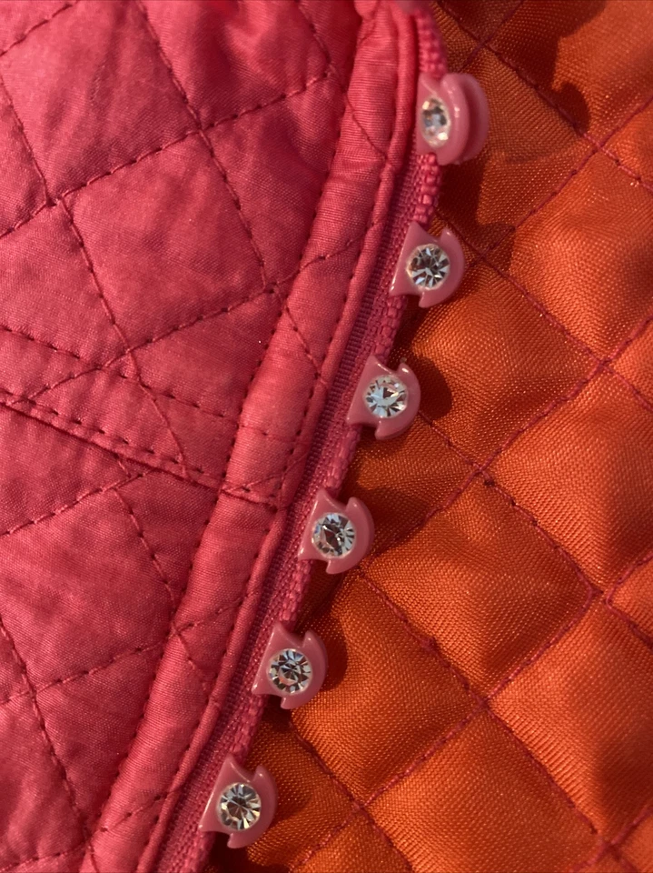 The Quacker Factory Women’s Loud Pink Silk Quilted Rhinestone Puffer Jacket Med. - Image 3 of 4