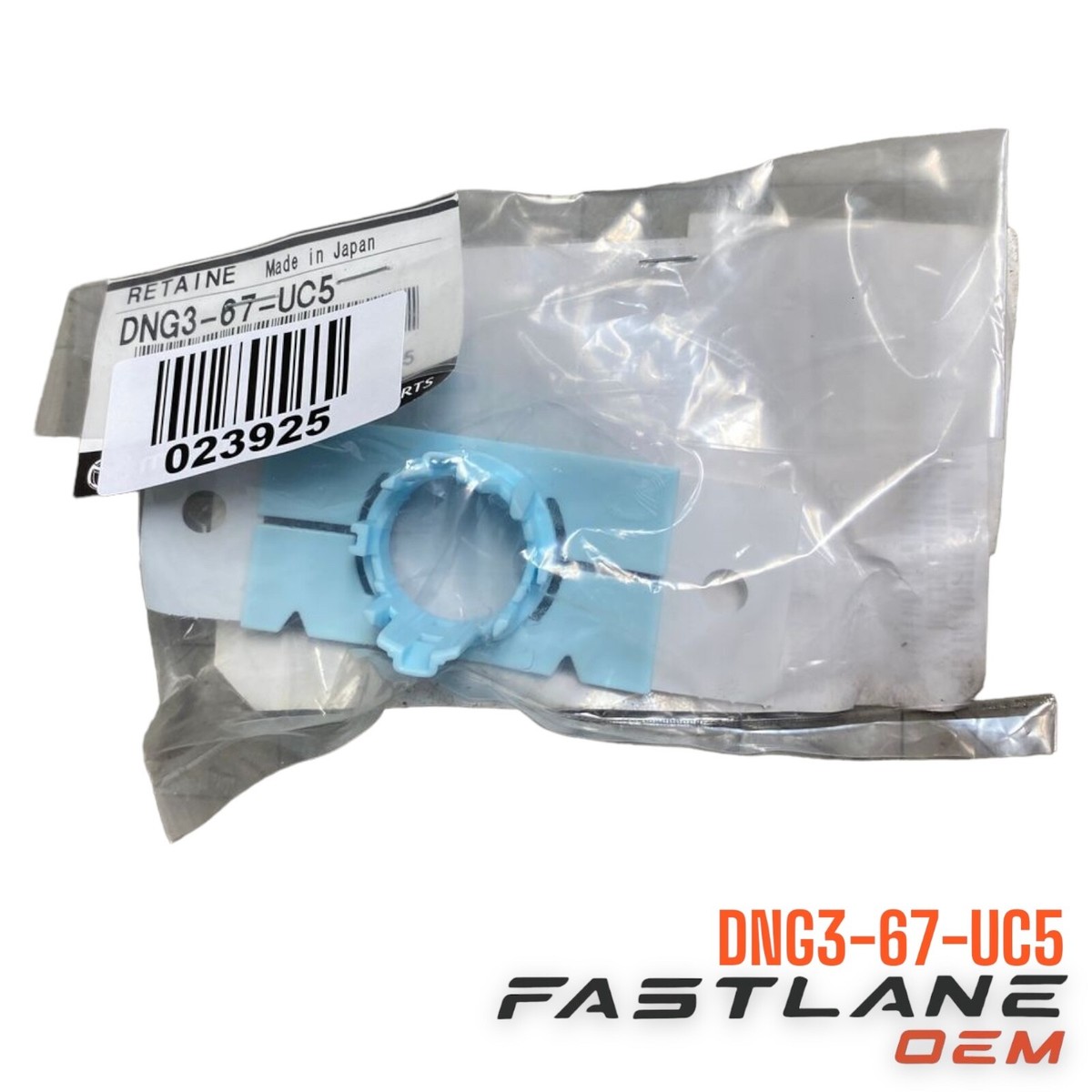 2022-2023 MAZDA CX-30 RIGHT OUTER PARK SENSOR RETAINER NEW OEM