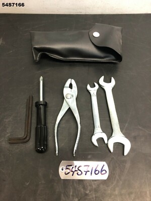 SUZUKI GSXR 1000 2013  TOOL KIT  AS PER PHOTO  LOT54  54S7166 - M914