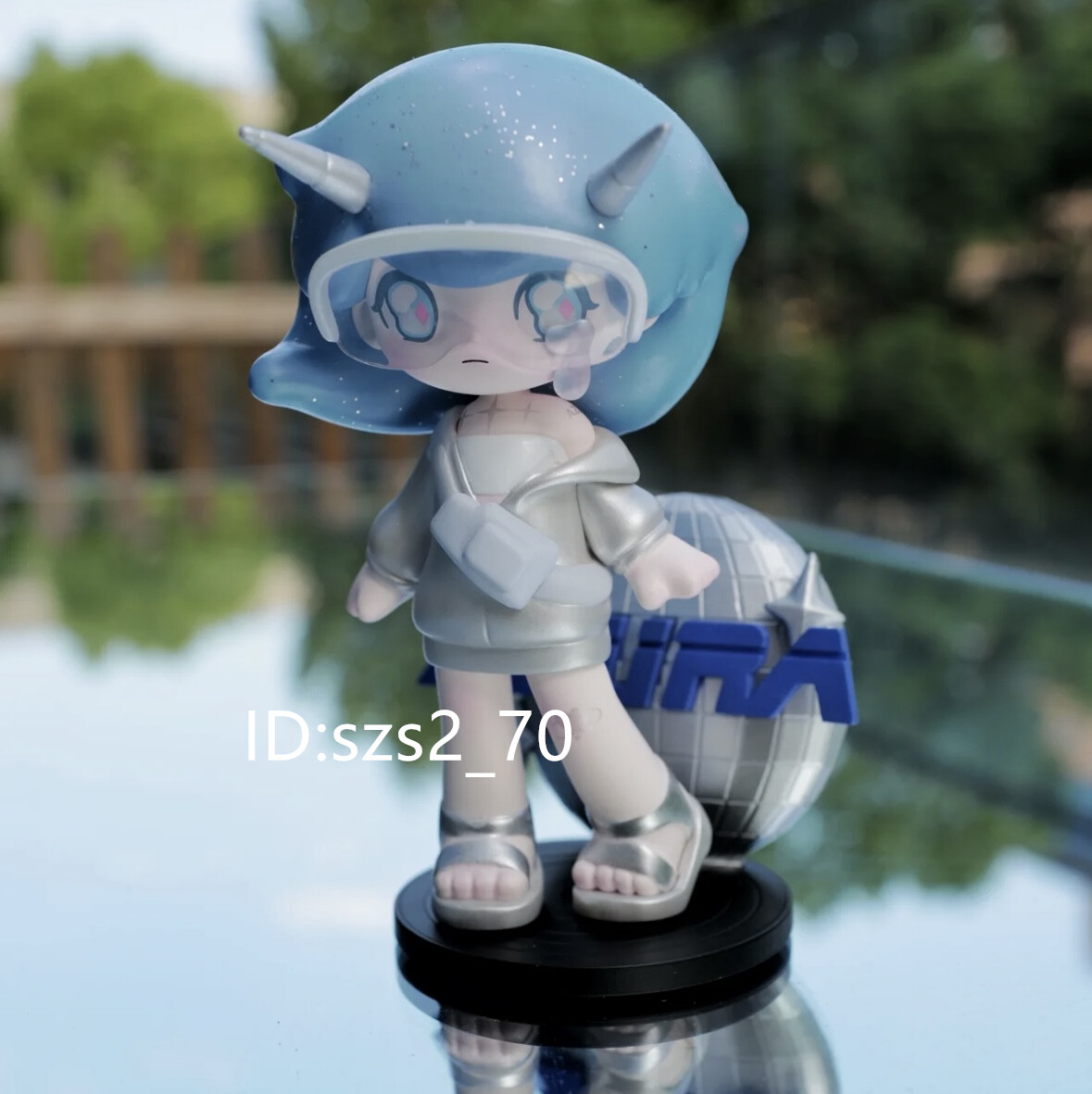 Authentic POP MART Azura Y2k Series Blind Box Confirmed Authentic POP MART Azura Y2k Series Blind Box Confirmed