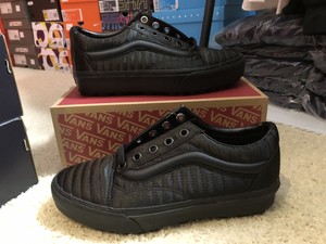 vans old skool platform triple black