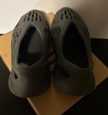 adidas Yeezy Foam Runner Black Men display picture 2