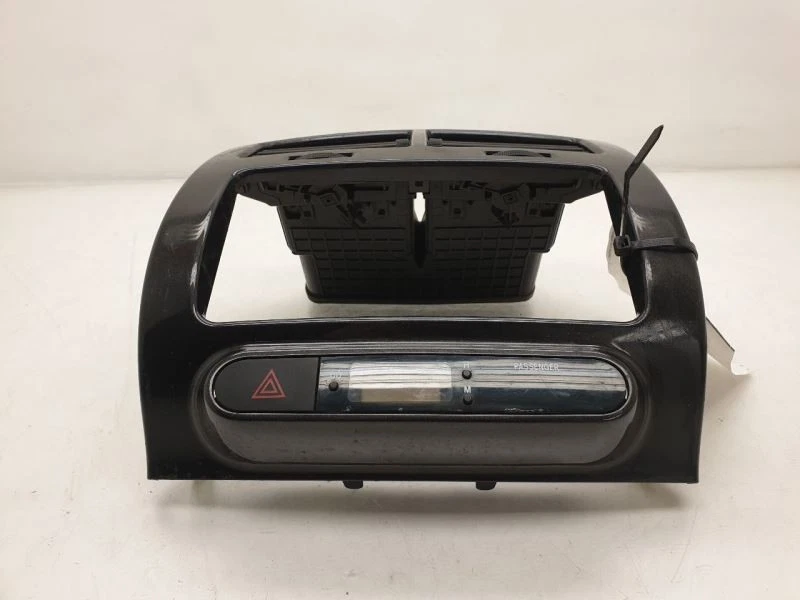 Scion XD 2008 tablero radio bisel montaje  Foto 4 de 4