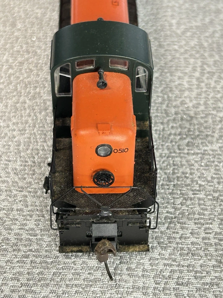 LIFE-LIKE HO SCALE PROTO 1000 RS-2 NEW HAVEN DIESEL LOCOMOTIVE #0510 - Image 3 of 4