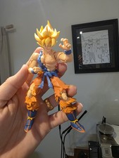 Bandai S.H.Figuarts SHF - Super Saiyan Son Goku Warrior Awakening Ver. US Seller