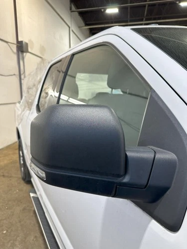 Used Right Door Mirror fits: 2018 Ford F150 PICKUP power pedestal manual folding