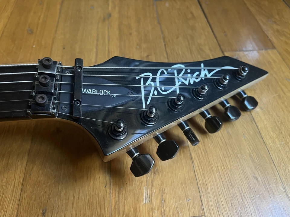 B.C. Rich Warlock NJ Series 1988 Japan Black Floyd Rose w/ reverse headstock - Imagen 3 de 4