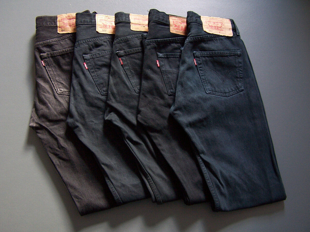 LEVIS 501 JEANS VINTAGE STRAIGHT LEG GRADE A 8000 PAIRS SOLD LEVIS 501 JEANS VINTAGE STRAIGHT LEG GRADE A 8000 PAIRS SOLD