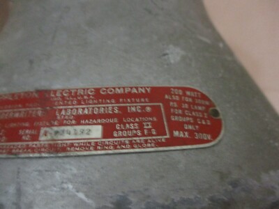 Appleton Electric Company 200W Vented Explosion Proof Light AA-51