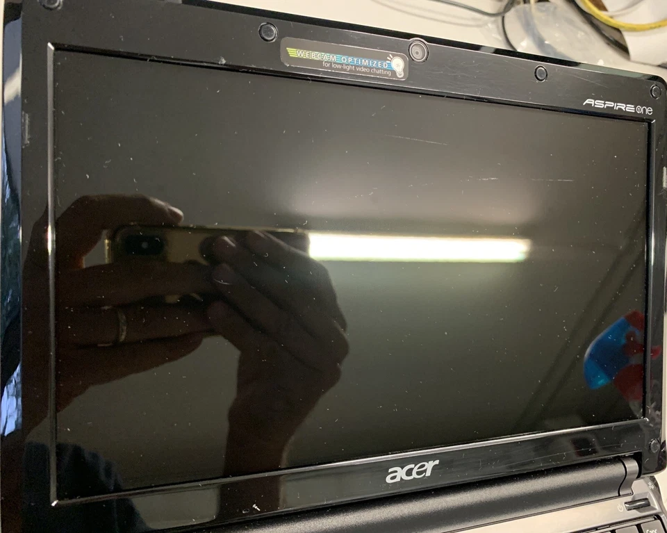 NOTEBOOK Acer Aspire One 10,1" INTEL ATOM N270 SSD 128 GB Ram 2GB Windows 7 - 10 - Immagine 3 di 4