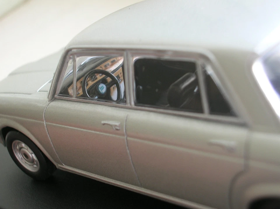 LANCIA 2000 1971 scala 1/43 in vetrinetta in display case fulvia flavia - Immagine 4 di 4