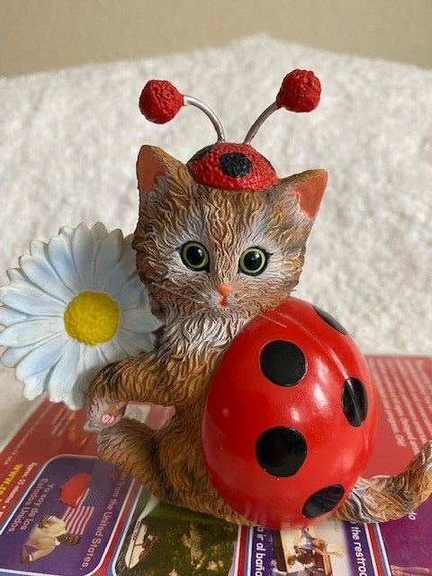 Ladybug Bug Cat Toy Funny Electric Bugs Catnip Toy Automatic