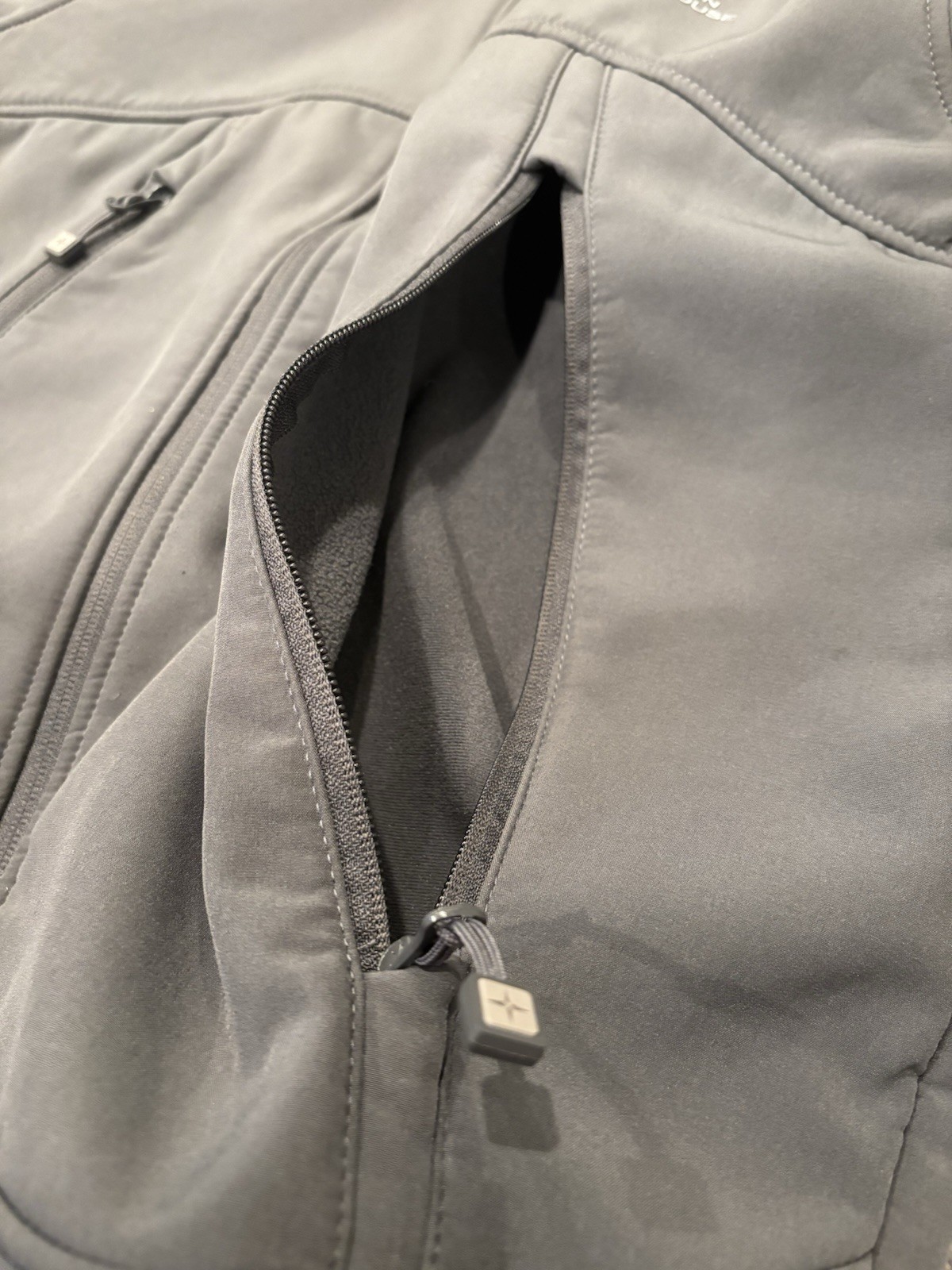 Mountain Warehouse Softshell Jacket Size Gray Wat… - image 8