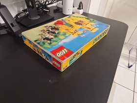 Vintage Lego Castle Set 375 Yellow Castle complete in original box 1978 RARE!