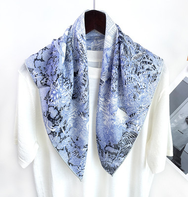 75% Cashmere 25% Silk Neckerchief Scarf Shawl floral Print 26'' Bandanna Wrap