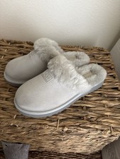 UGG genuine shearling cozy suede slipper light grey size 8