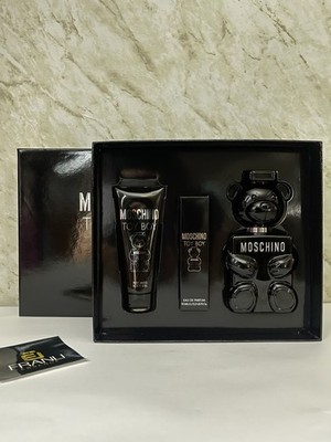 Moschino Toy Boy  3 pcs Gift Set /Body gel /spray  3.4 Eau de parfume 