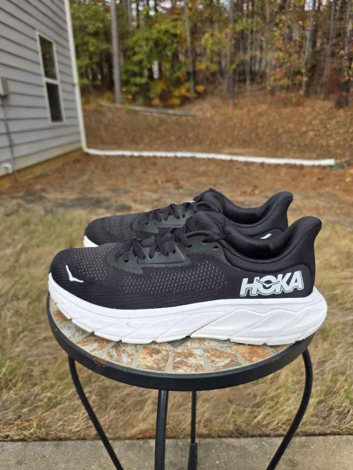 Hoka Arahi 7 1147851 BWHT Negro/Blanco Zapatos para Correr Tenis Para Mujer Talla 11 B Foto 3 de 4