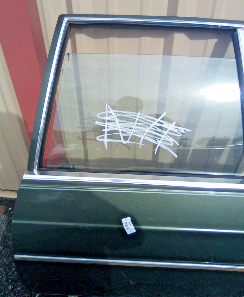 Delta 88 1985 puerta trasera lado del conductor LOC-509BDG Foto 2 de 4