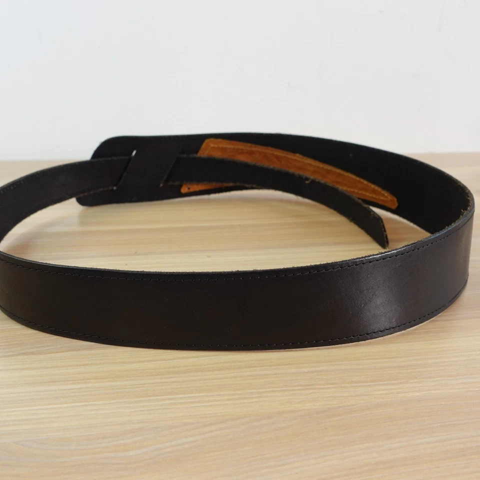 Cinturón de cuero exótico occidental mediano negro rojo cocodrilo cintura rústica de colección para mujer Foto 3 de 4