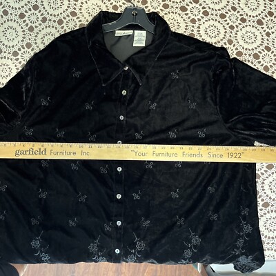 White Stag Women Velvet Black Embroidered Button Down Shirt Size 26W/28W Scallop