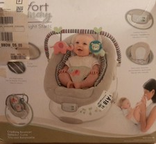 comfort & harmony cradling bouncer in cozy kingdom