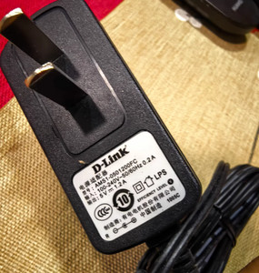 D-Link AMS1-0501200FC 5V 1.2A Universal Routers Netzteiladapter Ladegerät