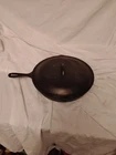 VTG Lodge #10 SK - 3 Notch - Skillet With Lid 12" Cast Iron Frying Pan