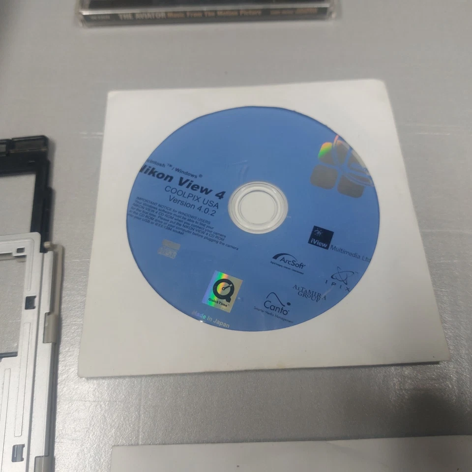 NIKON Coolscan IV ED LS-40 ED 35mm Film Scanner with SA-21 MA-20 FH-3 Untested - Image 4 of 4