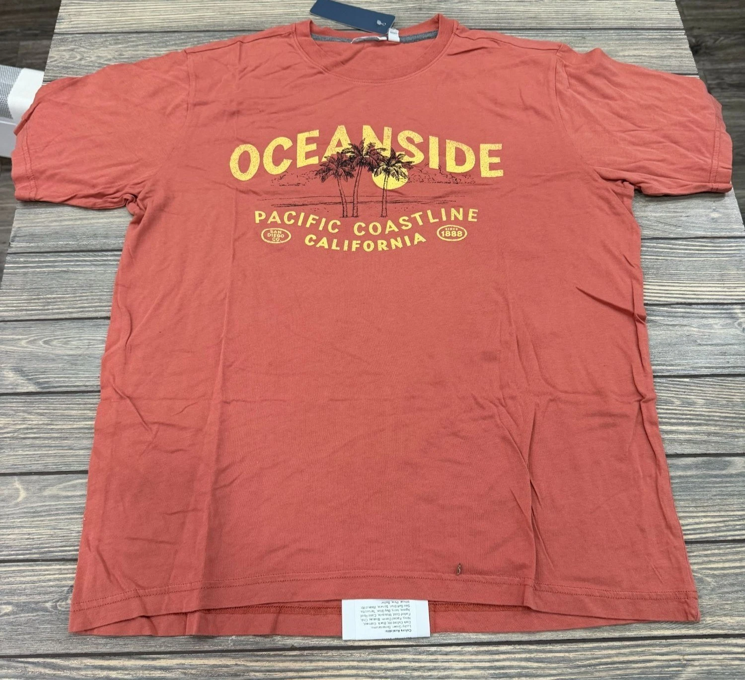 Oceanside Mens Graphic T-Shirt Large Red 100% Cotton Short Sleeve Casual Tee