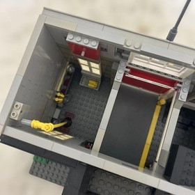 LEGO Creator Expert Modular Buildings Fire Brigade 10197 In 2009 Used As Is