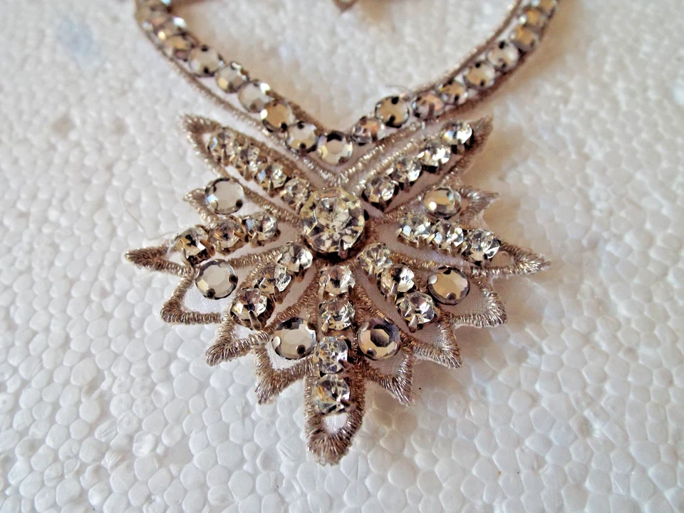 ***¡APLIQUE de cuentas de cristal ornamentado vintage plateado!! Foto 4 de 4